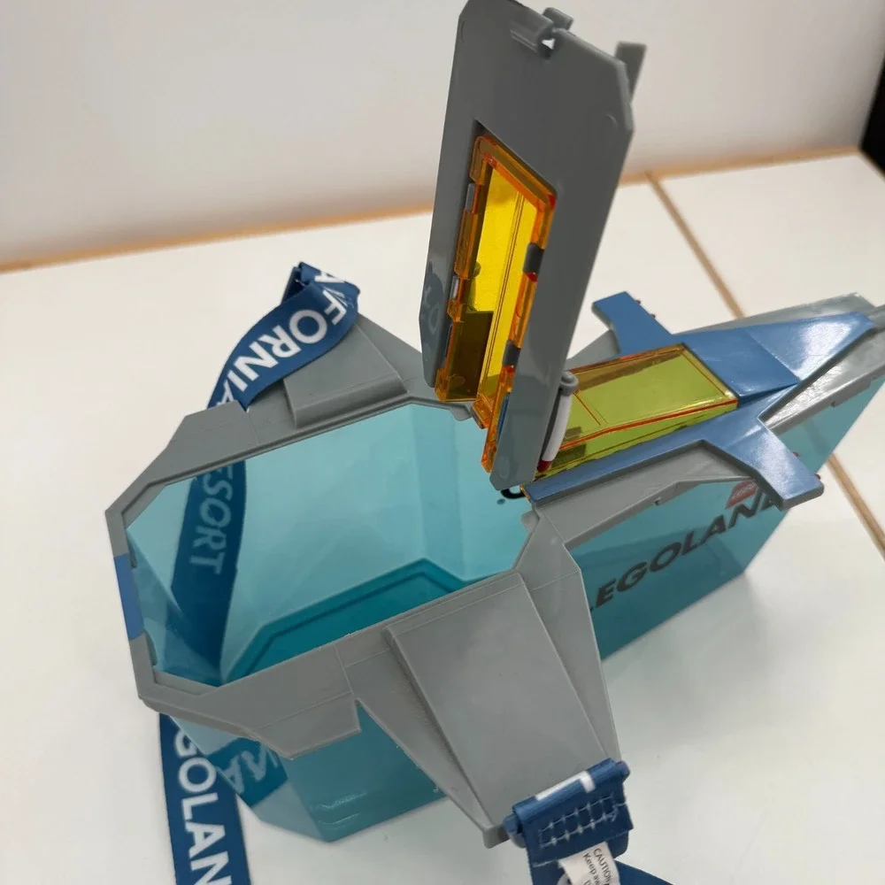 Legoland‎ California Lego Movie Benny's Spaceship Limited Edition Popcorn Bucket